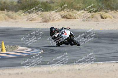 media/Nov-16-2025-Race Pace (Sun) [[8c5fa54630]]/Non Verified Riders (1st 20 Minutes)/2-Turn 10 (1010am)/